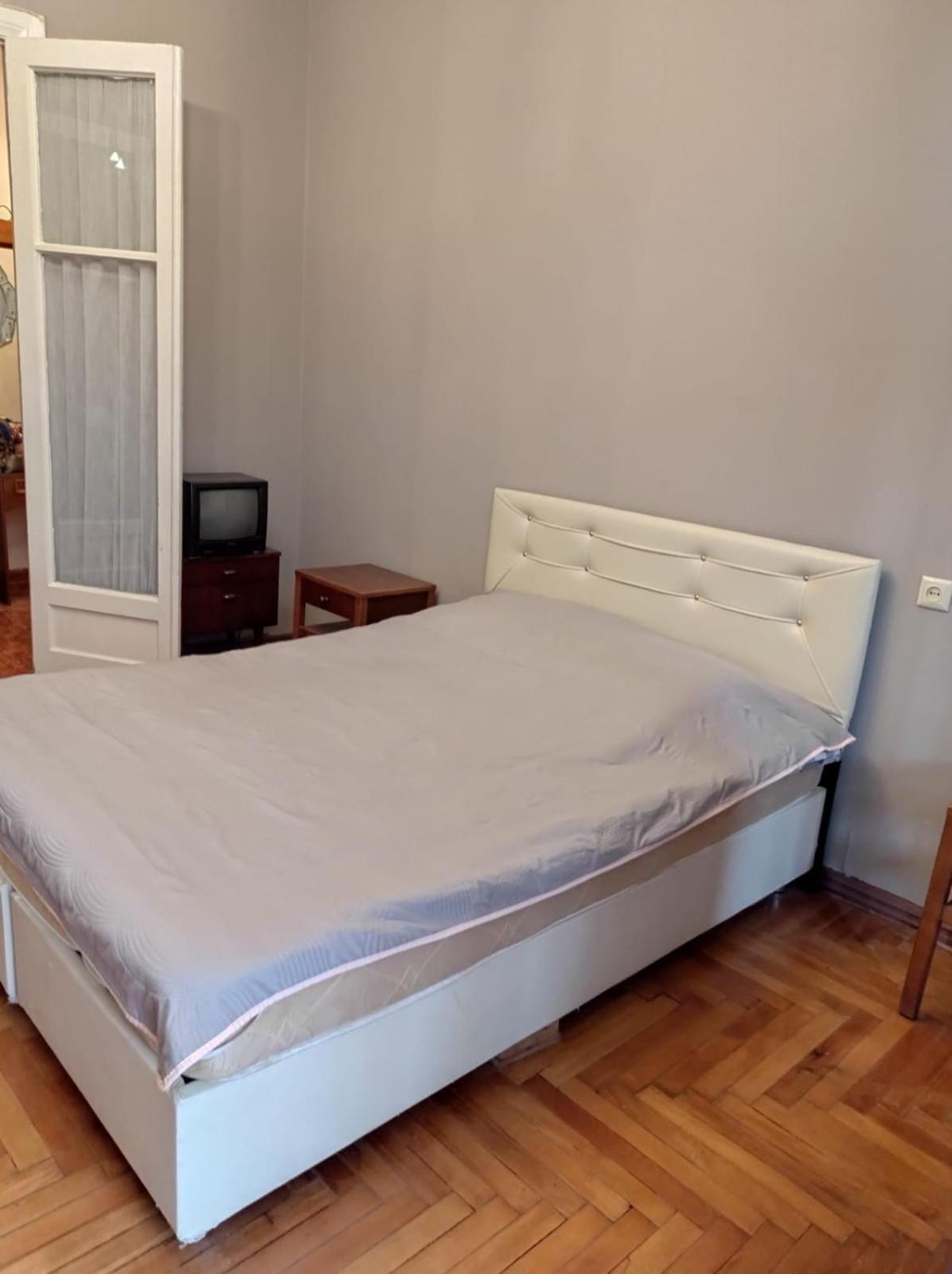 Апартаменты От Зуры Batoemi Buitenkant foto